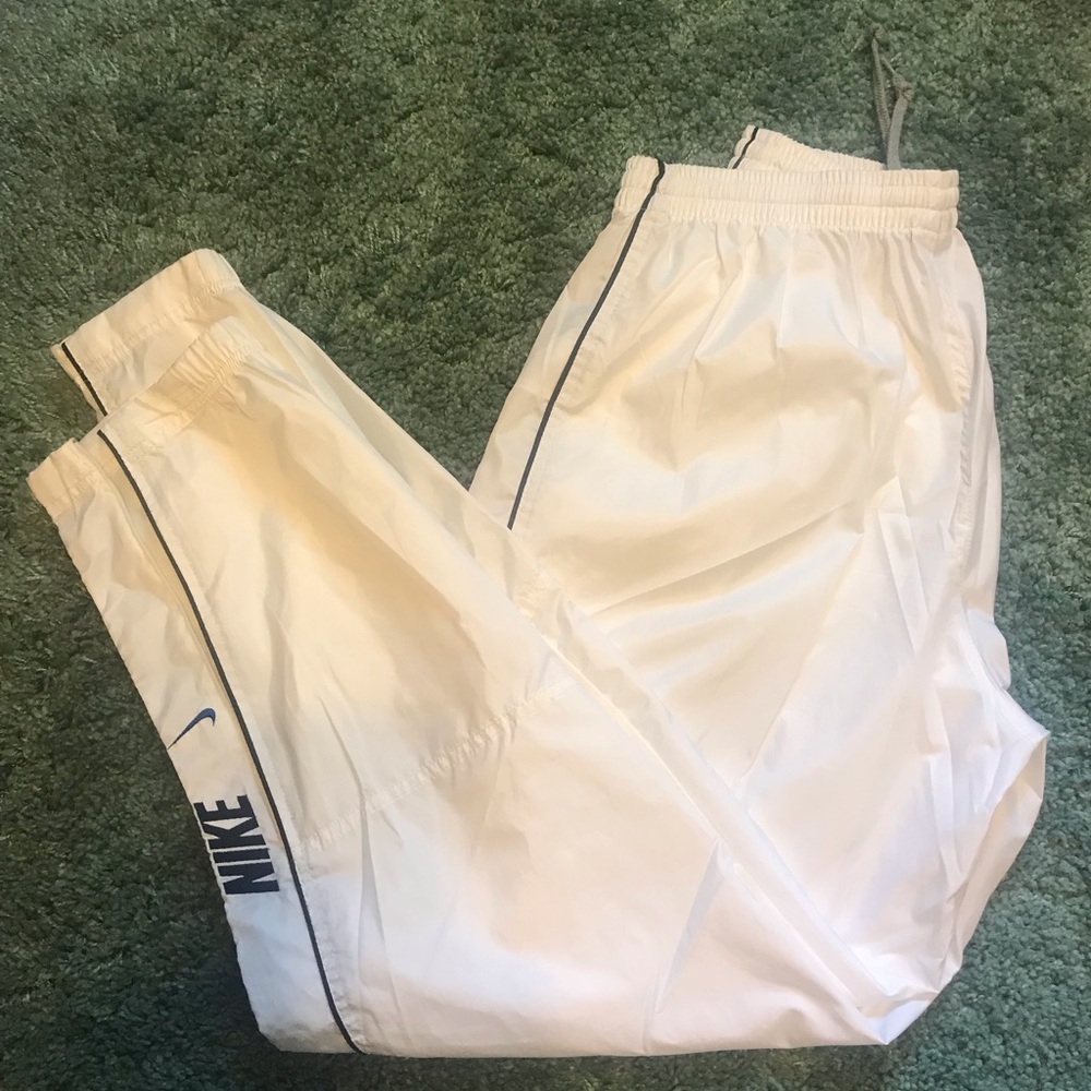 Nike sweatpants swishy